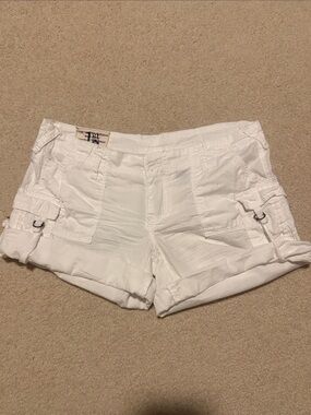 Source Unknown White Rolled-Hem Cargo Shorts